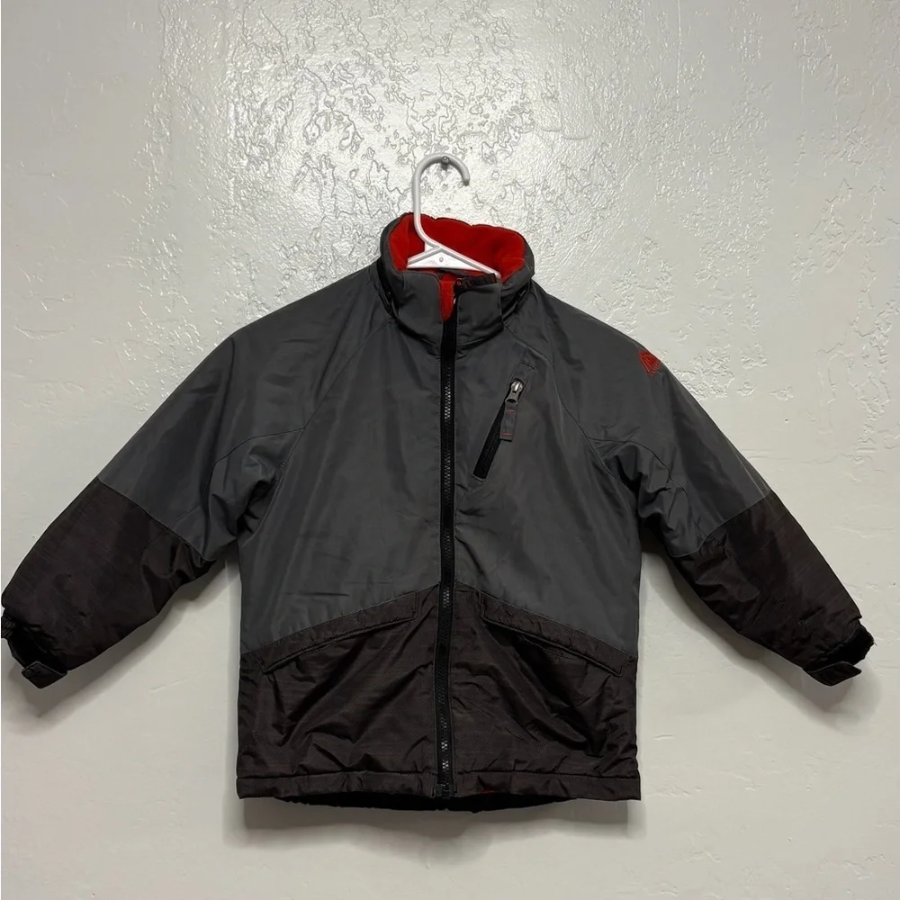 Boys size 5 snozu brand winter jacket, #G1183